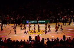 Jogo NBA em Los Angeles - Lakers e suas cheerleaders